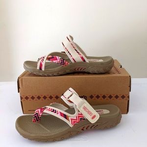 Skechers Women's Reggae Zig Swag Flip Flop Sandals